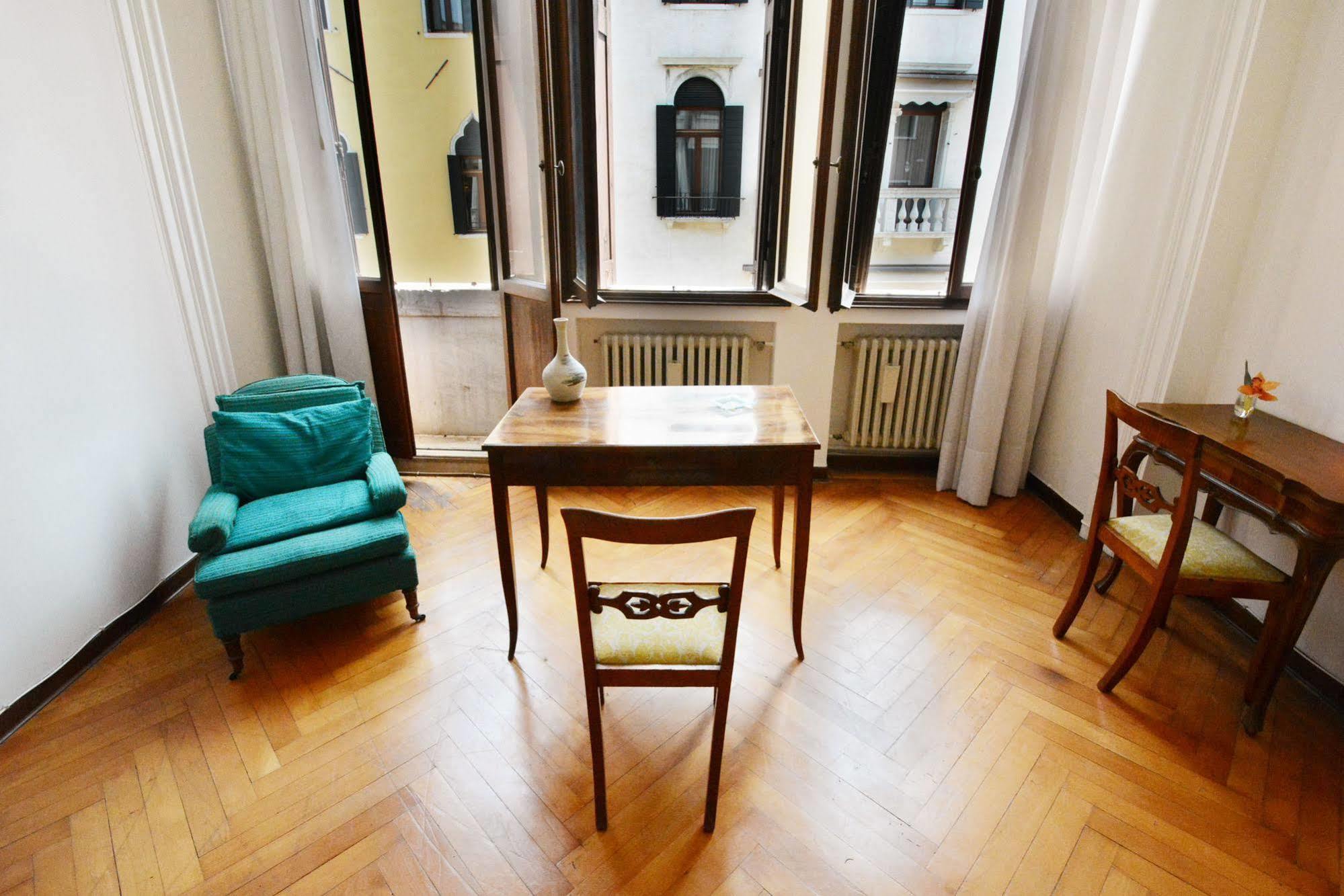 Apartmán Ve.N.I.Ce. Cera Palazzo Grimani Benátky Exteriér fotografie